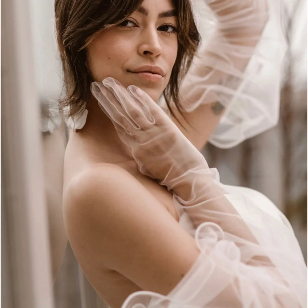 wedding gloves - Picture 2 of 4
